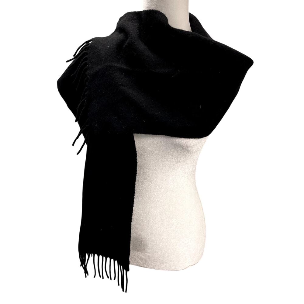 Vintage Laura di Laura Biagiotti Black Lambswool Scarf with Fringe Italy